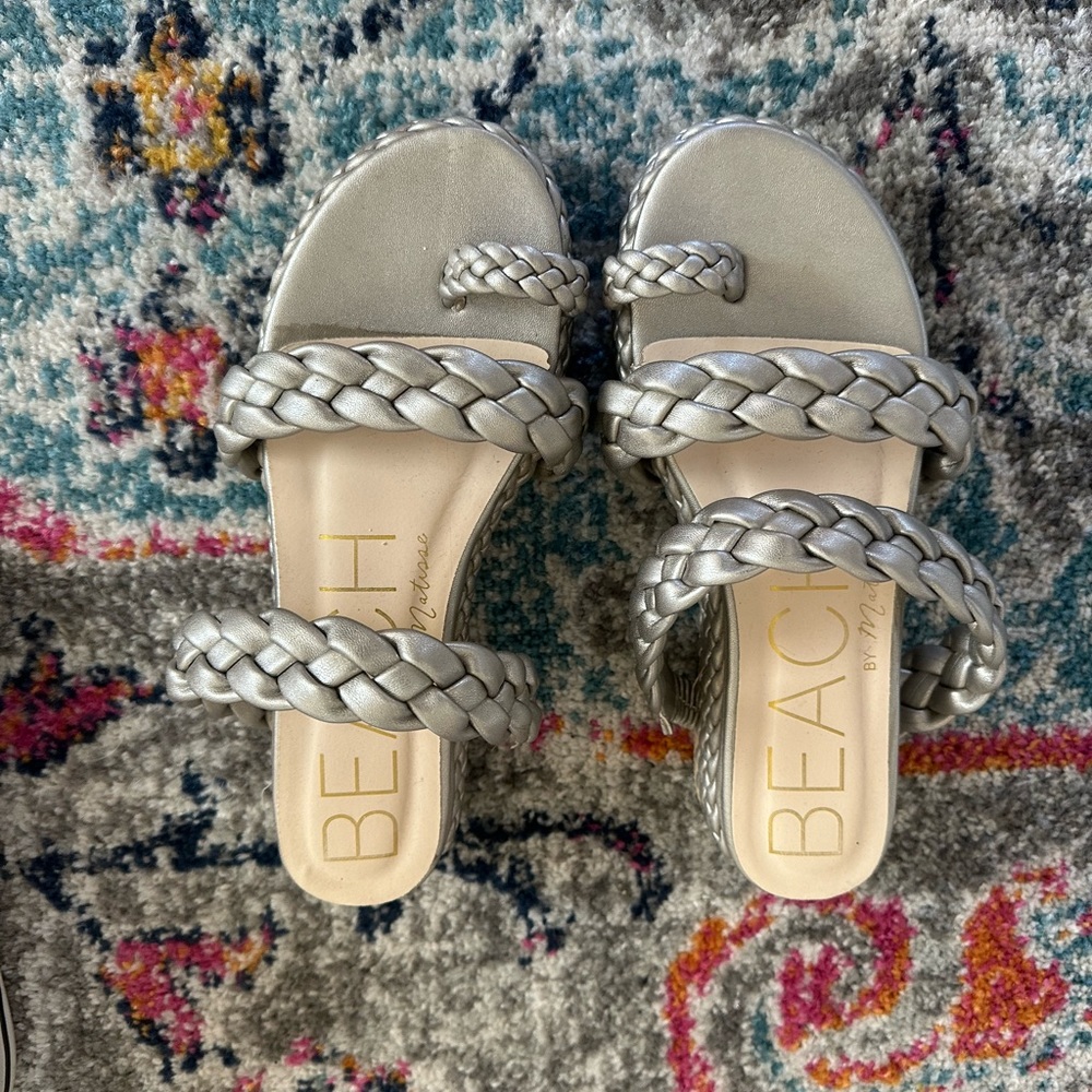 Women’s sandals